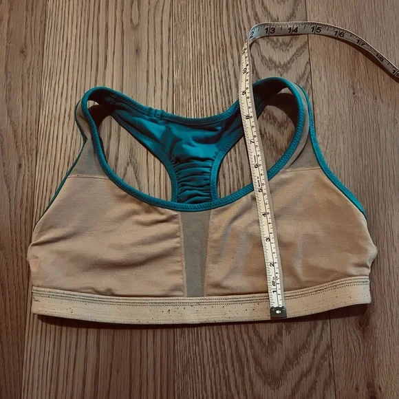 LuluLemon excercise tank - Picture 10 of 10